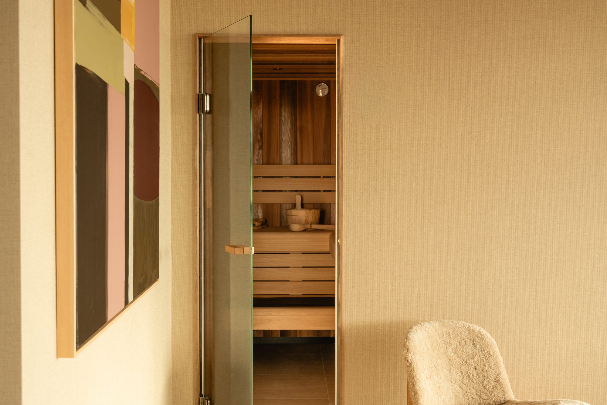 Privé sauna in appartement van Elements op Terschelling.