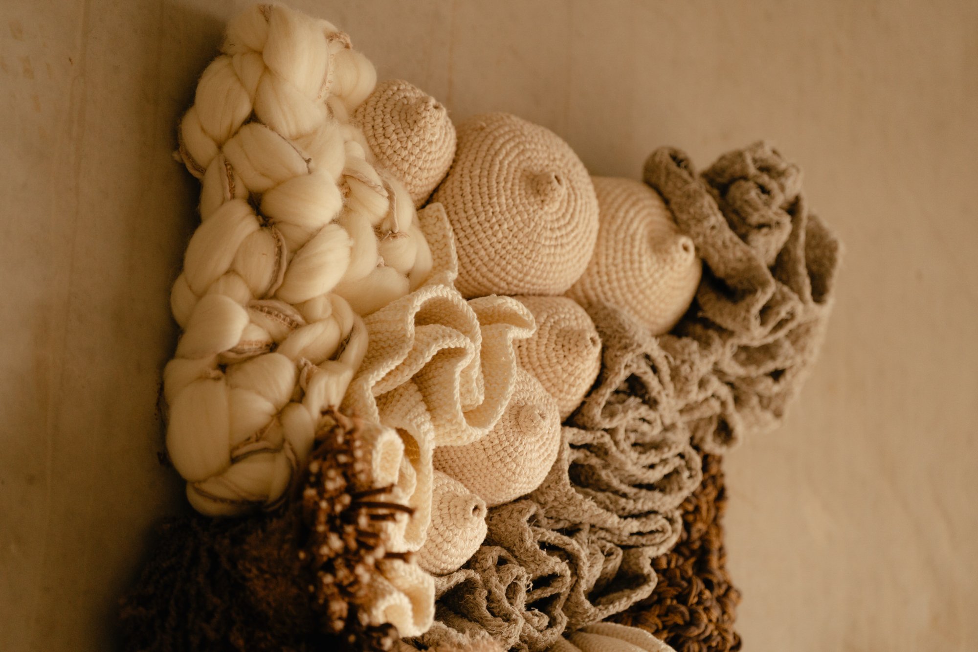 Sfeervol detail in duplex appartement op de bovenste verdieping.